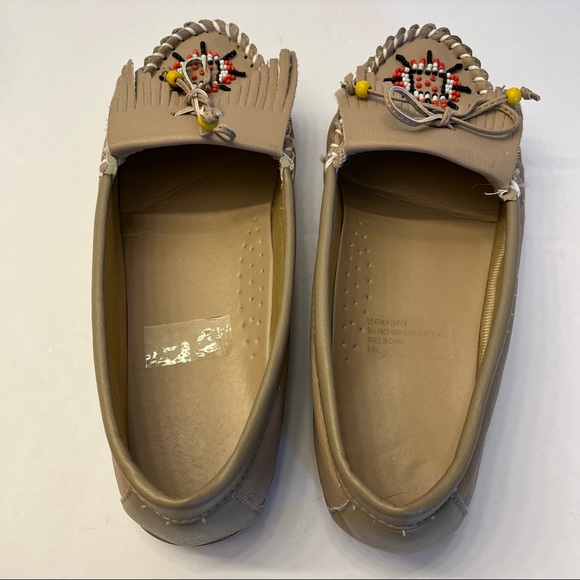 Carol Wright Shoes Carol Wright Womens Beige Slip On Leather Beaded